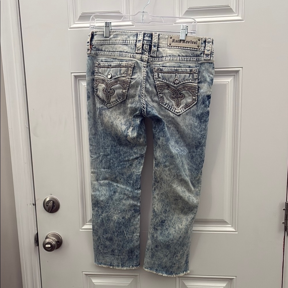 Women’s Rock Revival Acid Wash Blue Jeans cropped  size 30